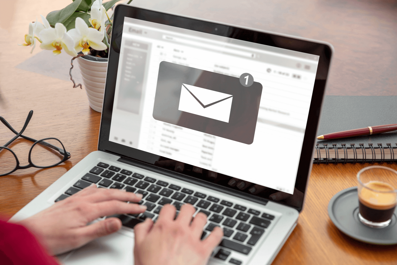 custom restaurant email address featured image